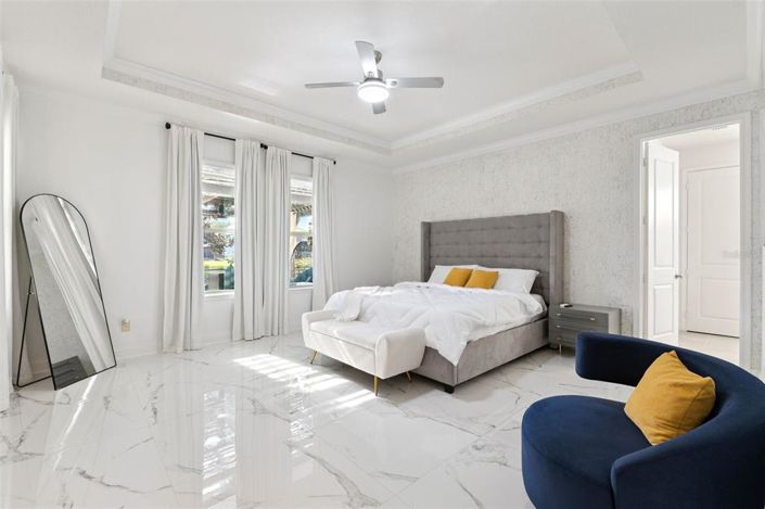 Image No.25-4 Bed House for sale