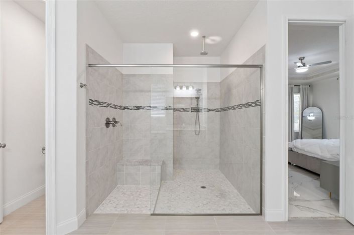 Image No.27-4 Bed House for sale