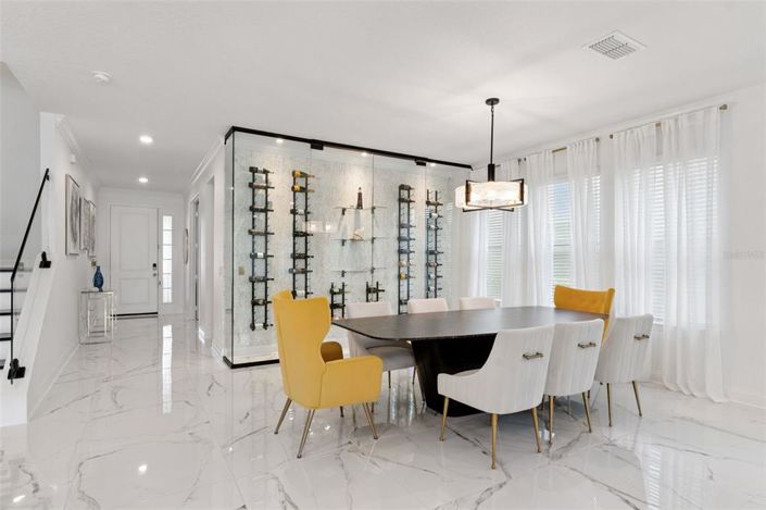 Image No.7-4 Bed House for sale