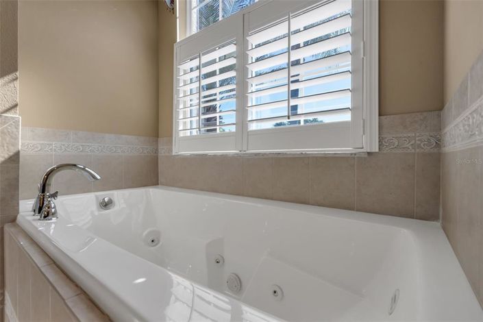 Image No.24-3 Bed House for sale