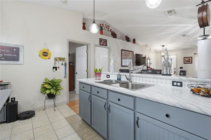 Image No.12-3 Bed House for sale