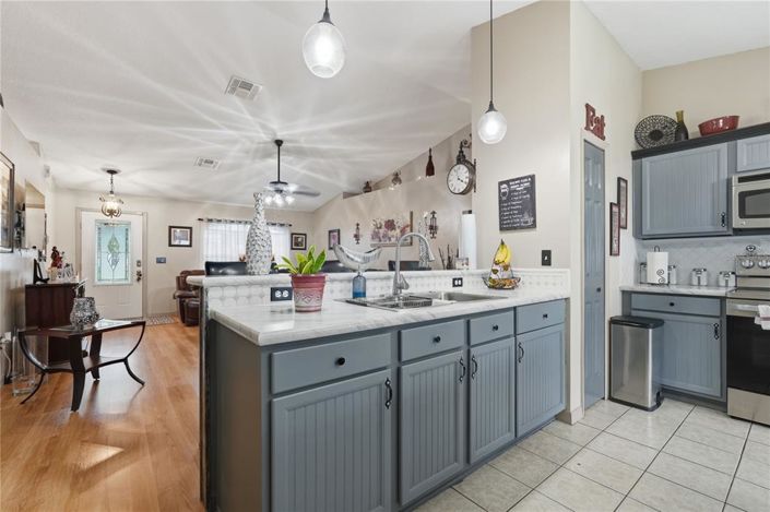 Image No.13-3 Bed House for sale