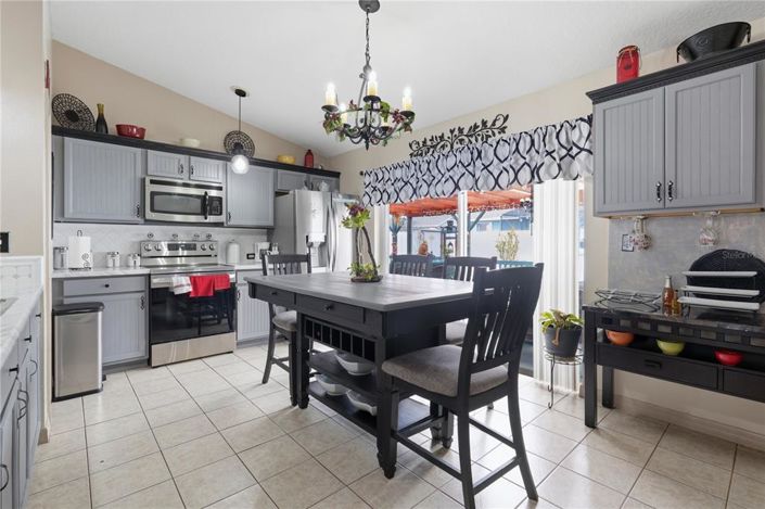 Image No.16-3 Bed House for sale