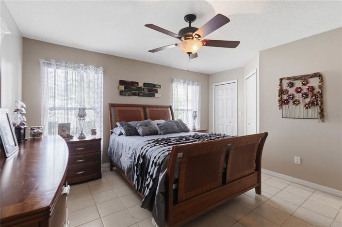 Image No.18-3 Bed House for sale