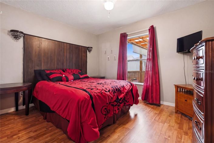 Image No.24-3 Bed House for sale