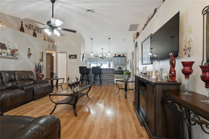 Image No.5-3 Bed House for sale