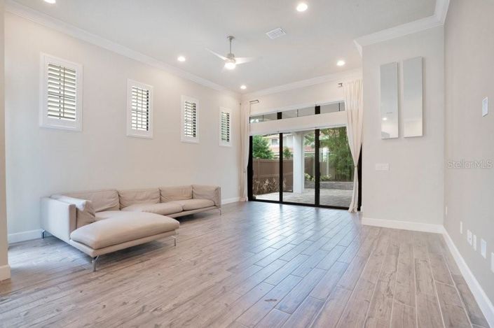 Image No.15-4 Bed House for sale