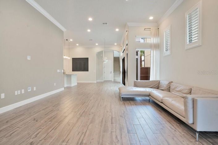 Image No.18-4 Bed House for sale