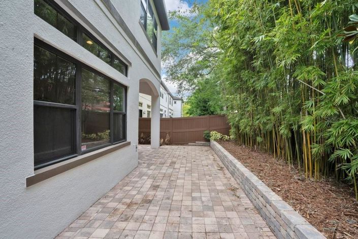 Image No.55-4 Bed House for sale