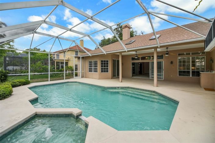 Image No.25-4 Bed House for sale