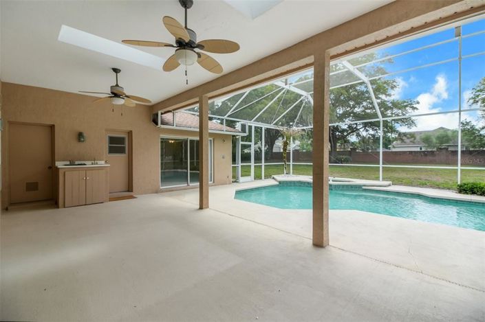 Image No.27-4 Bed House for sale