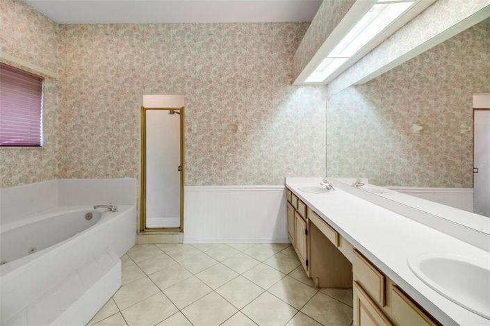 Image No.35-4 Bed House for sale