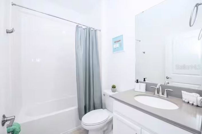 Image No.11-5 Bed House for sale