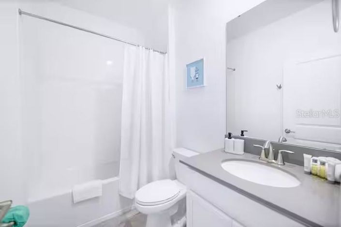 Image No.6-5 Bed House for sale