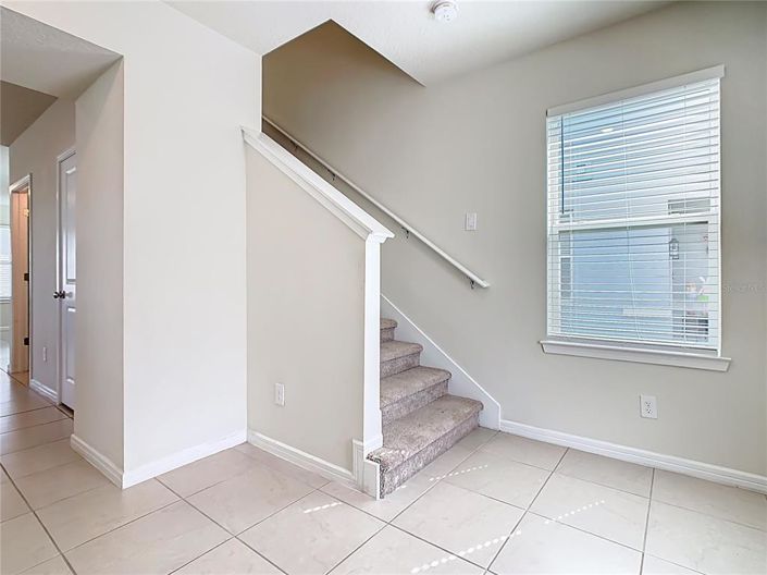 Image No.10-3 Bed House for sale