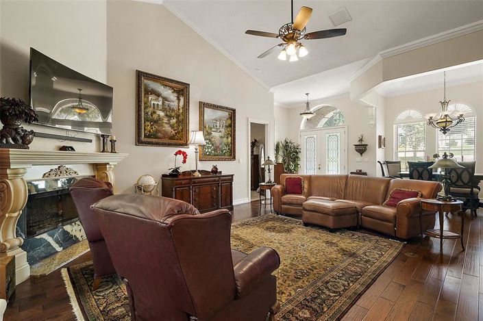 Image No.10-4 Bed House for sale