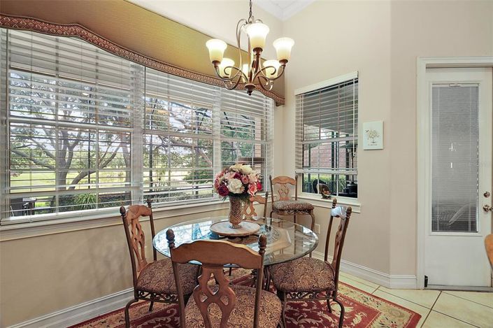 Image No.13-4 Bed House for sale