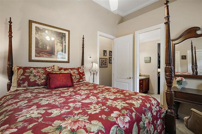 Image No.25-4 Bed House for sale