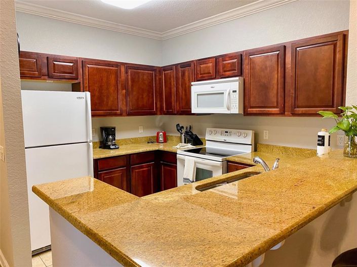 Image No.10-3 Bed Apartment for sale