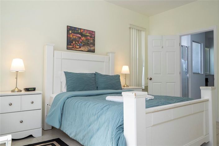 Image No.18-4 Bed House for sale