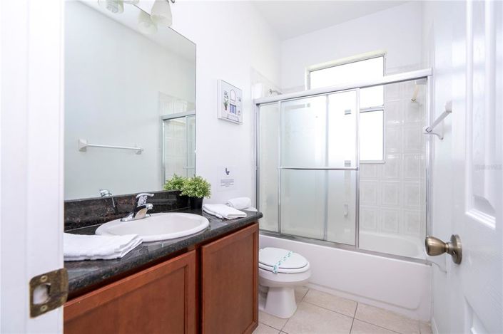 Image No.7-4 Bed House for sale