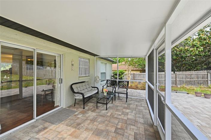 Image No.19-3 Bed House for sale