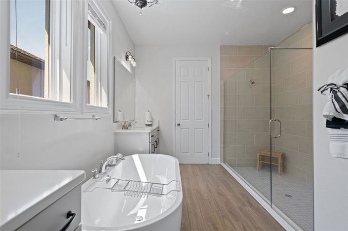 Image No.19-5 Bed House for sale