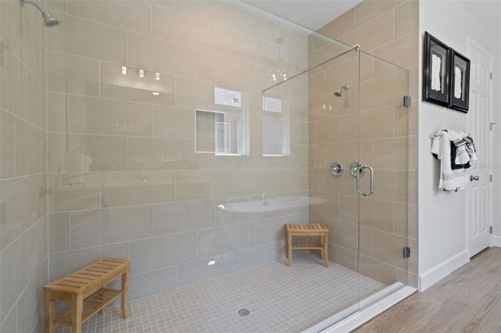 Image No.20-5 Bed House for sale