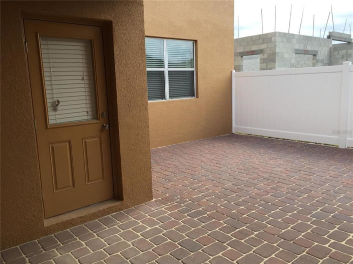 Image No.16-3 Bed Townhouse for sale