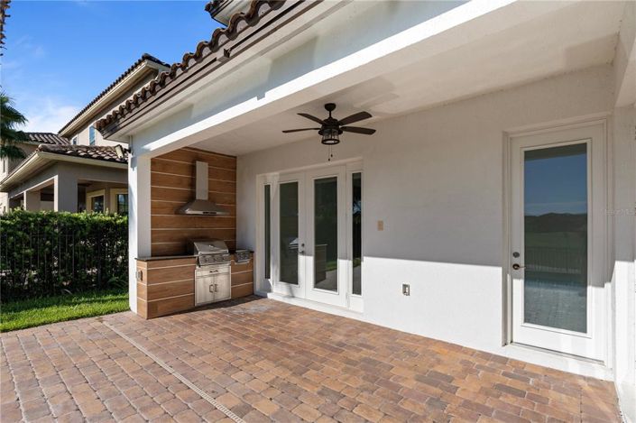 Image No.6-5 Bed House for sale