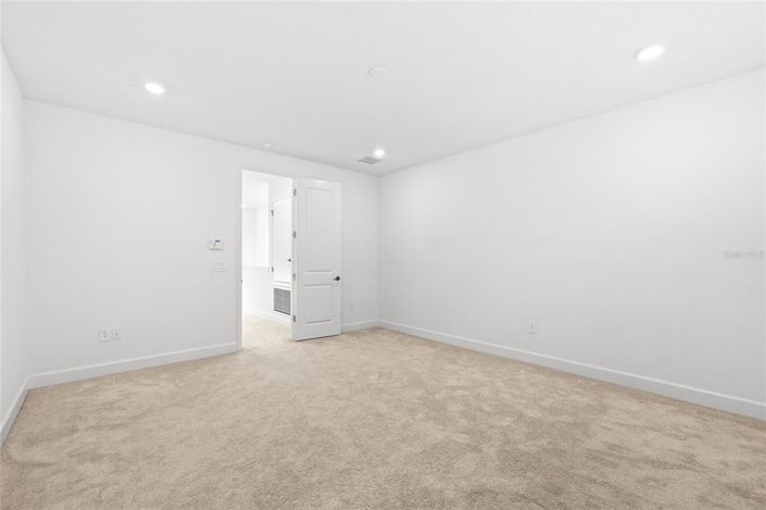 Image No.25-4 Bed House for sale