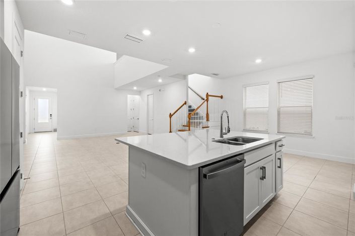 Image No.8-4 Bed House for sale