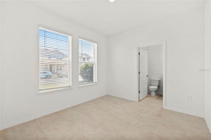 Image No.14-4 Bed House for sale