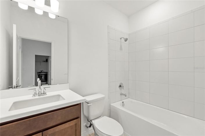 Image No.20-4 Bed House for sale