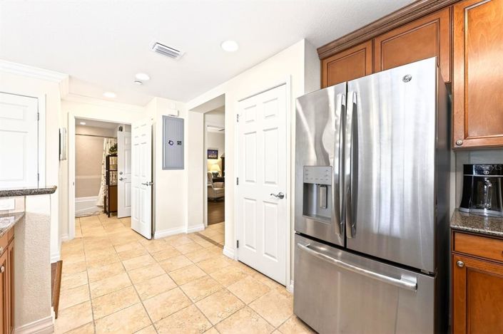 Image No.12-3 Bed Apartment for sale