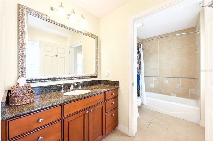 Image No.21-3 Bed Apartment for sale