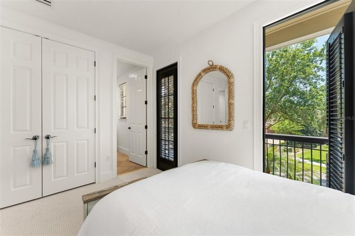 Image No.41-4 Bed House for sale