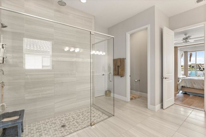 Image No.26-6 Bed House for sale