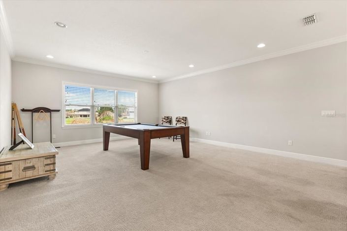 Image No.30-6 Bed House for sale