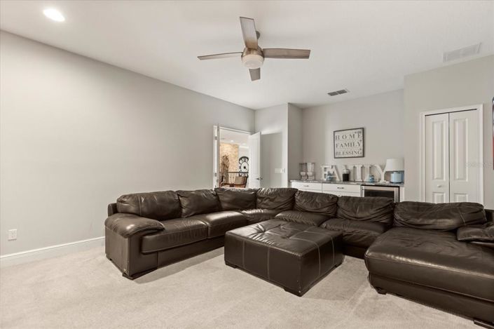 Image No.34-6 Bed House for sale