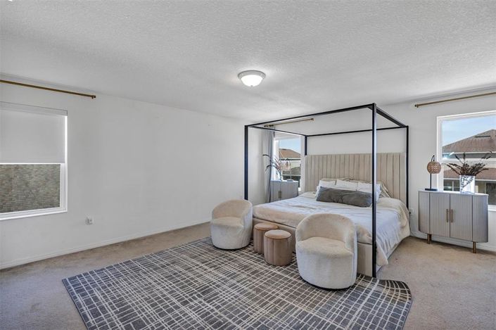 Image No.20-6 Bed House for sale