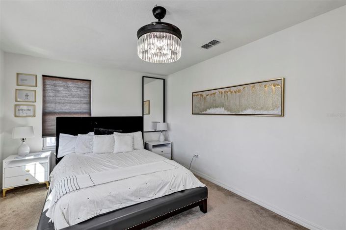 Image No.28-6 Bed House for sale