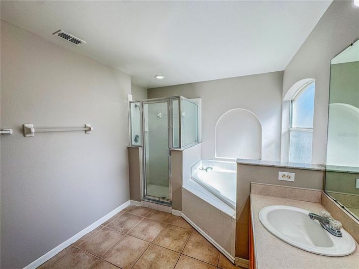 Image No.7-3 Bed House for sale