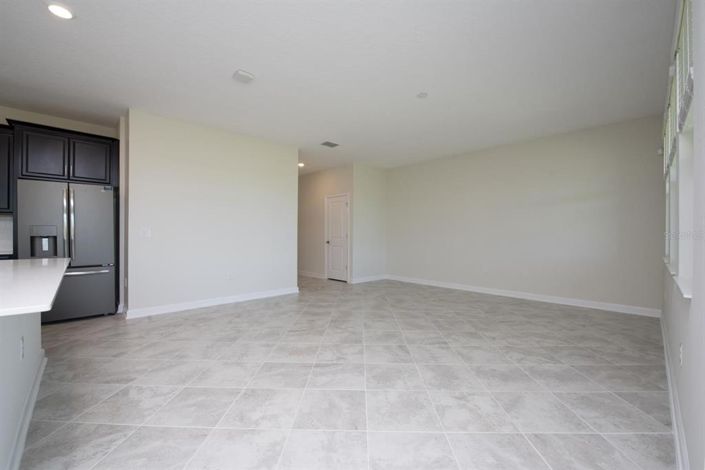 Image No.11-4 Bed House for sale