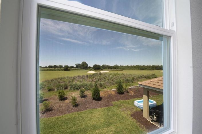 Image No.18-4 Bed House for sale