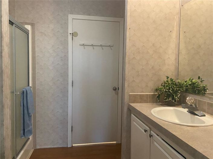 Image No.15-3 Bed House for sale