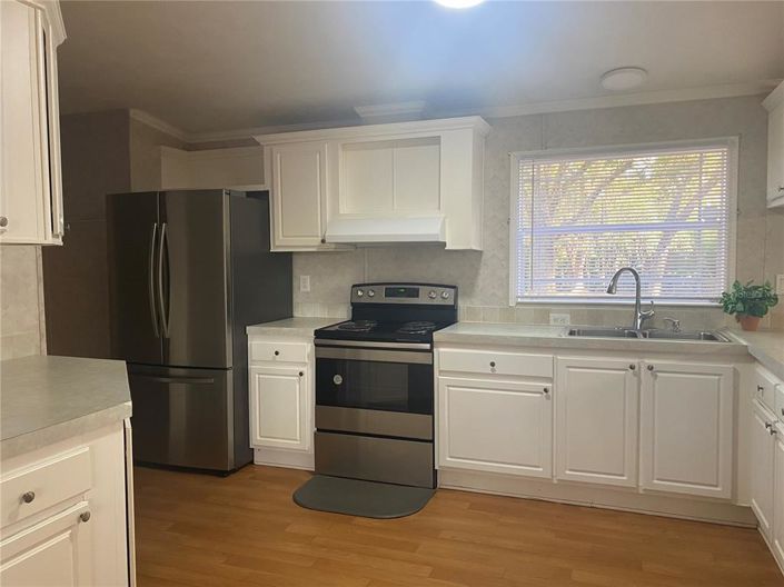 Image No.9-3 Bed House for sale