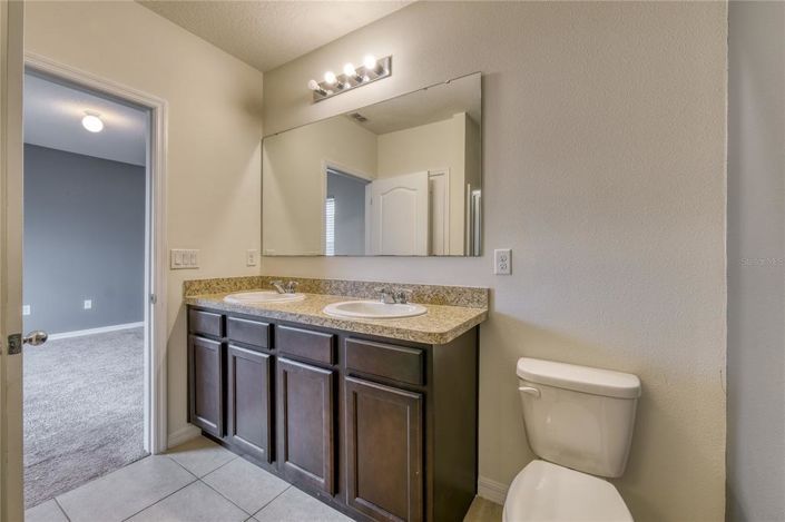 Image No.21-3 Bed Townhouse for sale