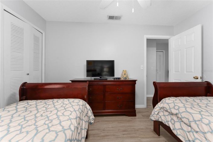 Image No.16-2 Bed Townhouse for sale