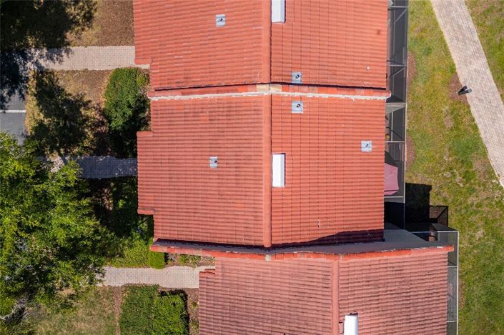 Image No.19-2 Bed Townhouse for sale